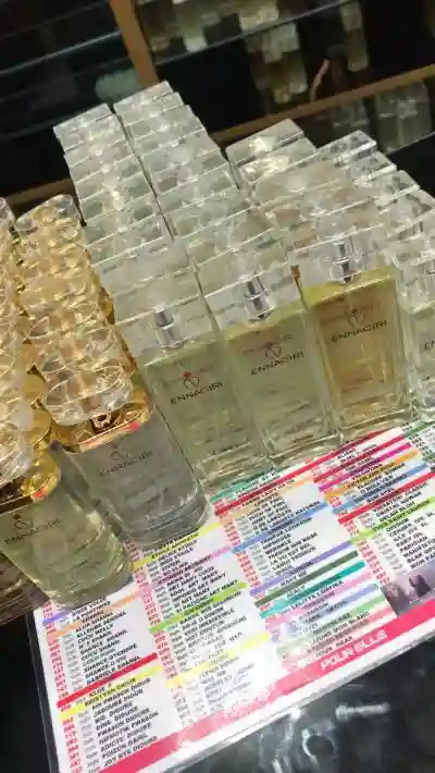 Parfums Ennaciri Venant du Maroc Hommes et Femmes à Dakar - Vue 1