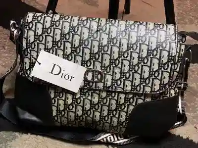 Des Sacoches de Marque Pour Femme à Pikine - Vue 1