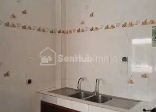 Appartement F3 à Usage Professionnel en Bordure de la VDN - Vue 3
