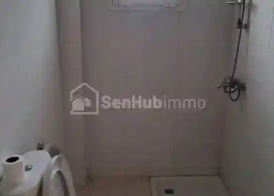 Appartement F3 à Usage Professionnel en Bordure de la VDN - Vue 5