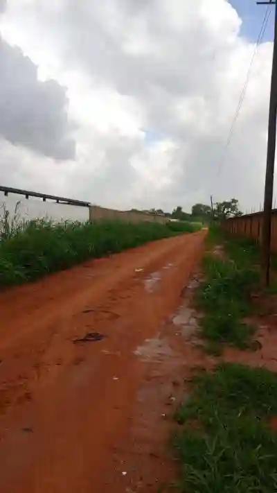 Terrain 1000 Mètres Carrés à Vendre à Nguérig à Mbour - Vue 2
