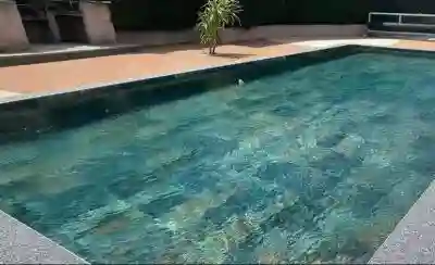 Carreaux Piscine Bali mix Espagnol à Dakar - Vue 2
