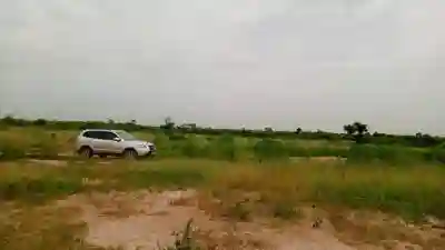 Terrains de 180 Mètres Carrés à Vendre à Thiè à Thies - Vue 1