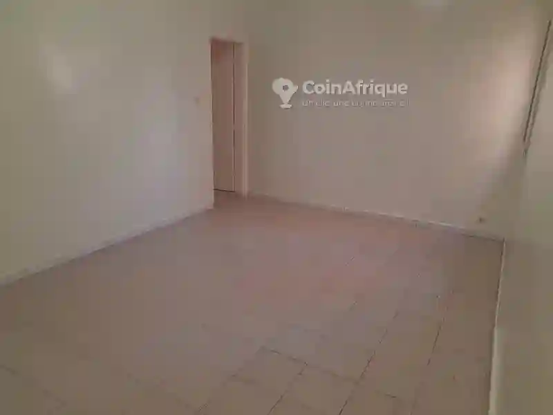 Location Appartement F4 au Mariste - Vue 5