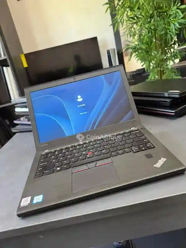 Ordinateur Lenovo i5 13 Pouces - Vue 4