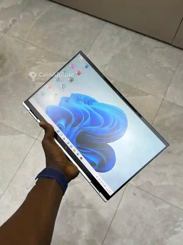 PC HP Elitebook 1040 g7 - Vue 1