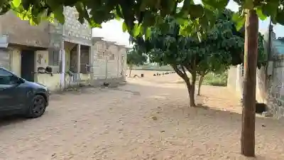 Terrain 300 Mètres Carrés à Vendre à Mbour Sé à Mbour - Vue 1