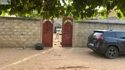 Terrain de 300 Mètres Carrés à Vendre à M