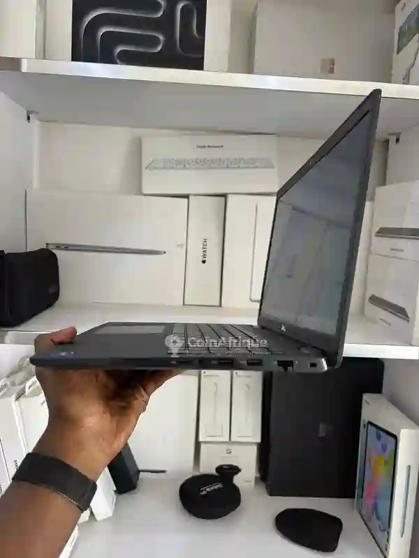 Dell Latitude 3520 - i5 11e Génération | 16gb ram | 256gb SSD