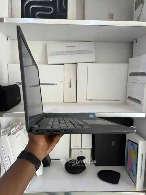 Dell Latitude 3520 - i5 11e Génération | 16gb ram | 256gb SSD - Vue 2