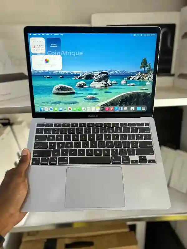 Macbook air 2020 - m1 | 8gb ram | 256 - Vue 3
