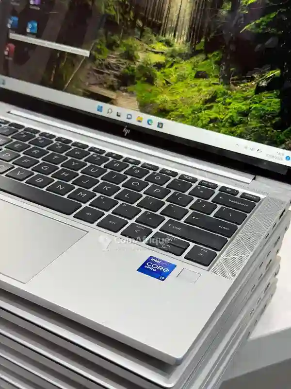 Ordinateur Hp Elitebook 830 g8 - Vue 2