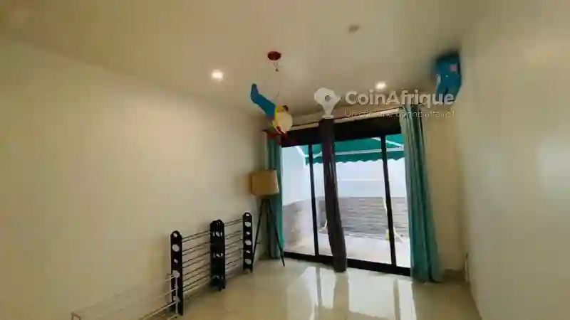 Vente Appartement 4pièces -yoff - Vue 4