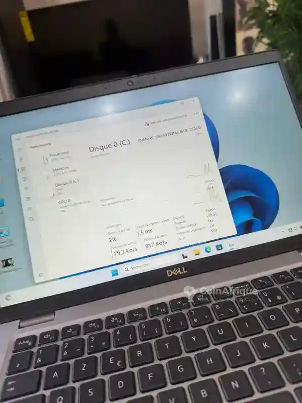 Dell i5 11th gen 3ghz 16gb ram SSD Nvme 256gb - Vue 5