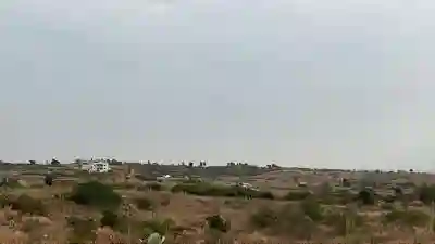 Terrain 300 Mètres Carrés à Vendre à Guéréo à Mbour - Vue 3