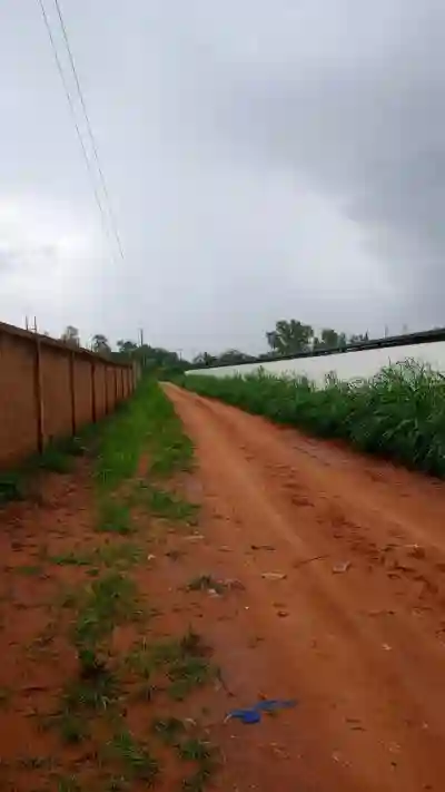 Terrain 500 Mètres Carrés à Vendre à Nguérig à Mbour - Vue 2