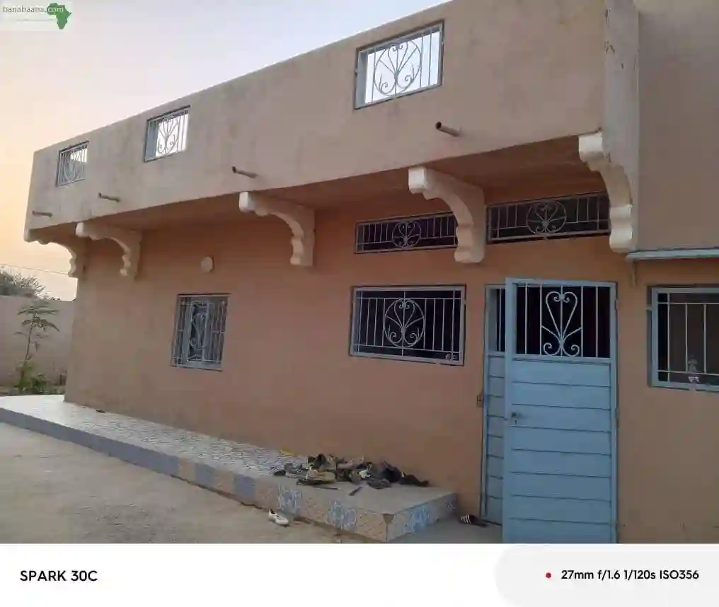 Maison de 3 Chambres Salon à Louer à Saly - Vue 2