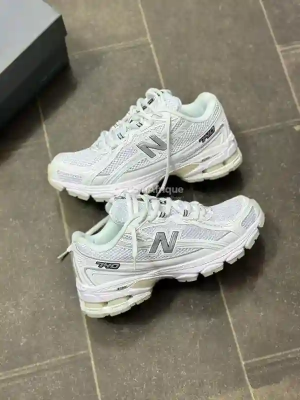 Baskets New Balance 740 - Vue 2