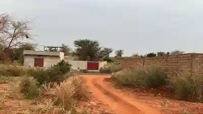 Terrains 300 Mètres Carrés à Vendre à Guéréo à Mbour - Vue 3