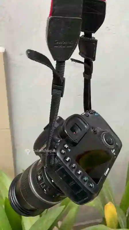 Canon 7D + Objectif Lumineux 17-55mm f28