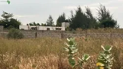 Terrains de 300 Mètres Carrés à Vende à G