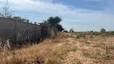 Terrain 300 Mètres Carrés à Vendre à Malicound à Mbour - Vue 2