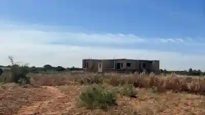 Terrain 700 Mètres Carrés à Vendre à Nguérign à Mbour - Vue 2