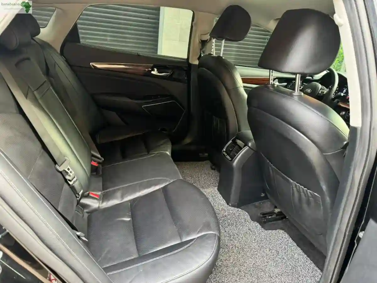 KIA K7 Année 2016 - Vue 1