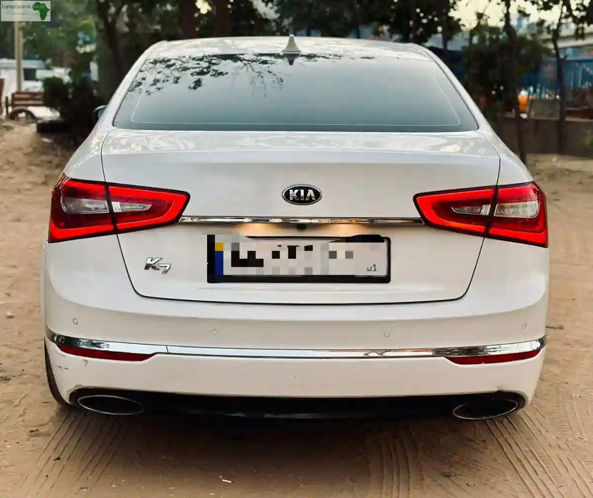 Kia K7année 2015 - Vue 1