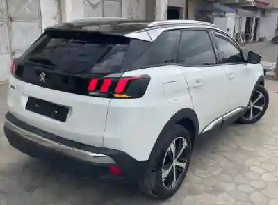 Peugeot 2008 Essence Automatique à Guediawaye - Vue 2