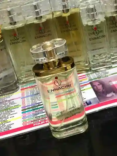 Parfums Ennaciri Venant du Maroc Hommes et Femmes à Dakar - Vue 1