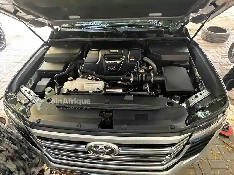 Toyota Land Cruiser 2024 - Vue 2