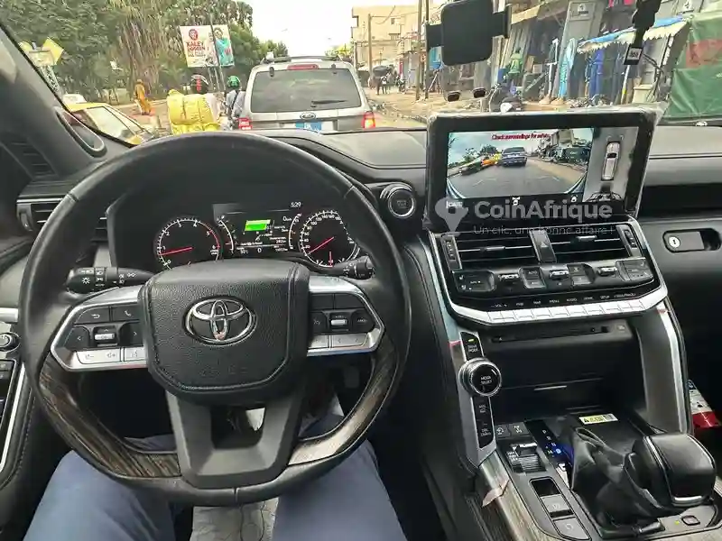 Toyota Land Cruiser 2024 - Vue 6