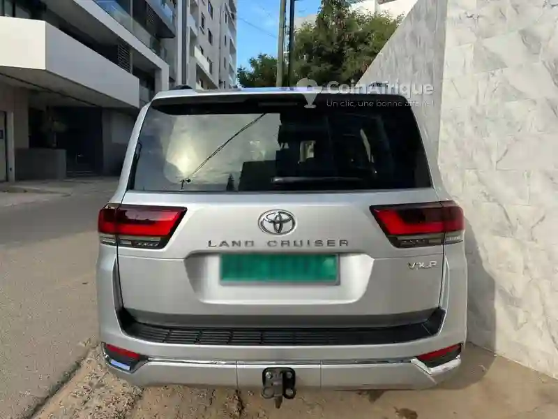 Toyota Land Cruiser 2024 - Vue 8