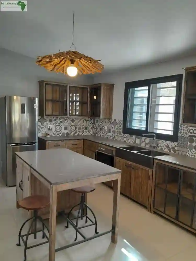 Villa Meublée de 1000m2 à Vendre à Saly S� - Vue 2