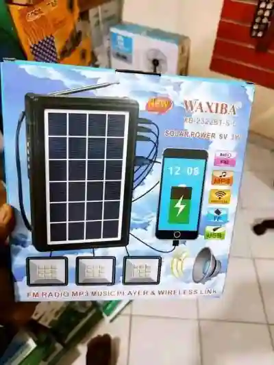 Mini kit Solaire Waxiba Avec Radio Intégrée à Dakar - Vue 1