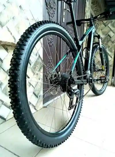 Vélo vtt Cube Access 29" à Dakar - Vue 2