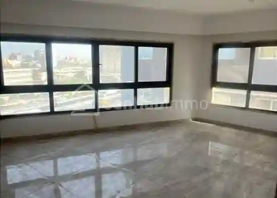 Des Plateaux de Bureaux Neufs à Louer sur la VDN - Vue 1