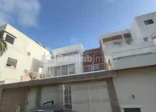 Villa R+2 à Louer à la Cité Tobago - Vue 3