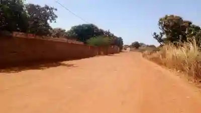 Terrains 300 Mètres Carrés à Vendre à Warang S à Mbour - Vue 1