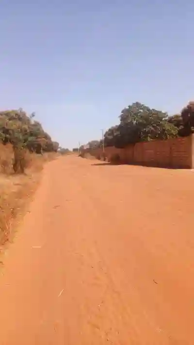 Terrain 600 Mètres Carrés à Vendre à Warang Sn à Mbour - Vue 2