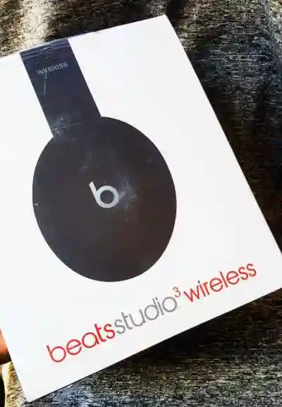 Vente Flash Casque Bluetooth Beats Studio 3 à Dakar - Vue 3