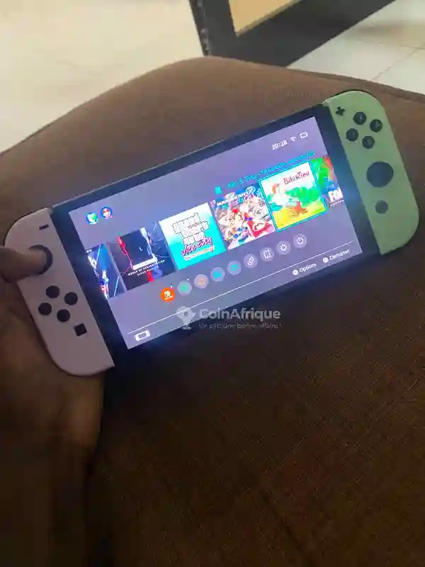 Nintendo Switch Oled - Vue 1
