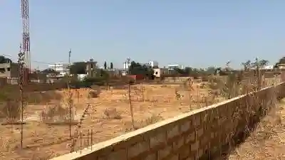 Terrain 3740 Mètres Carrés à Vendre à Somone à Mbour - Vue 2