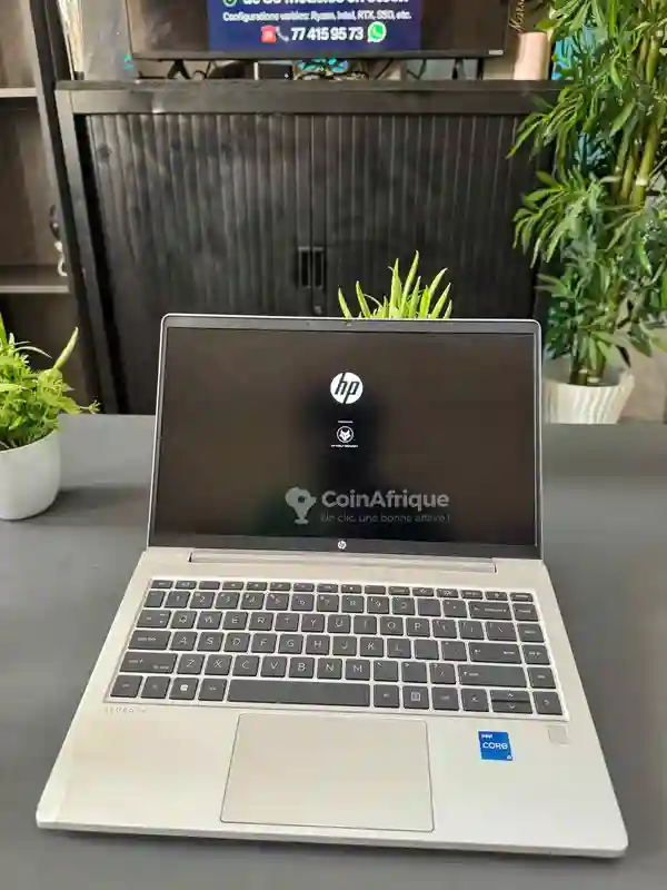 HP Probook G9 i5 12th ssd 512gb 16gb ram - Vue 4