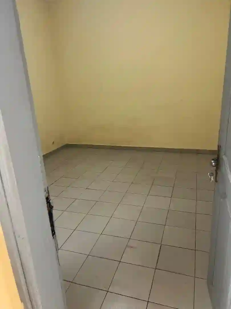 chambre à louer sis liberté 6 extension