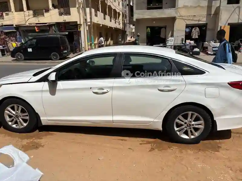 Hyundai Sonata 2015 - Vue 4