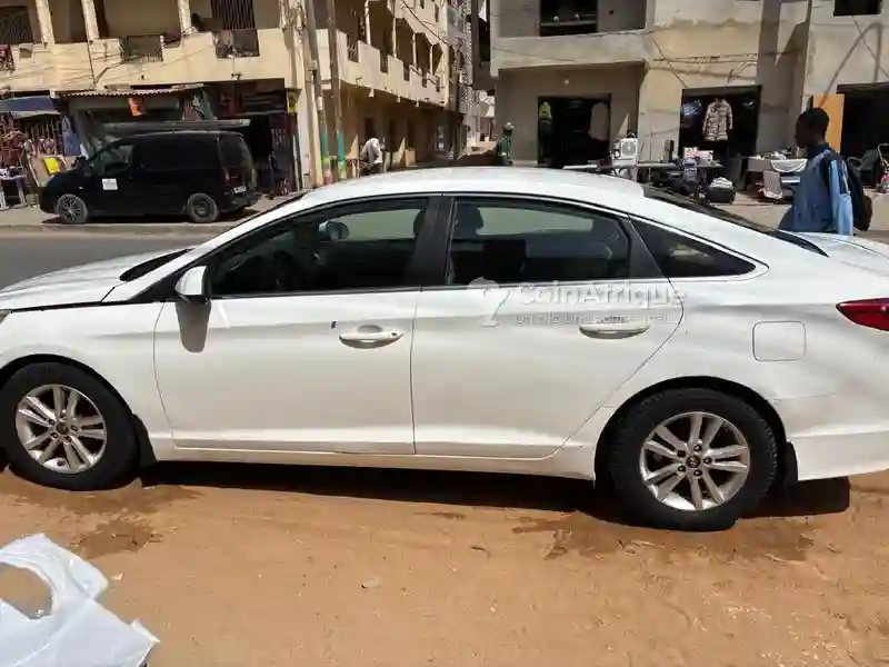 Hyundai Sonata 2015 - Vue 6